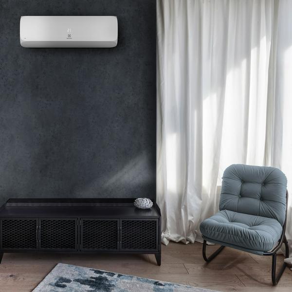 Купить кондиционер Сплит-система ELECTROLUX, LOFT (on/off), EACS-07HAL/N8/in / EACS-07HAL/N8/out